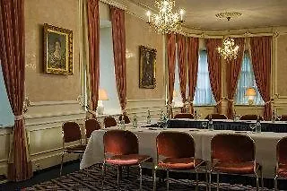 Radisson Blu Badischer Hof 5*