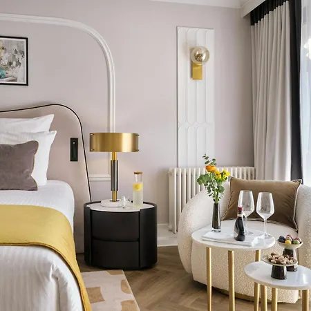 Hotel Radisson Blu Badischer Hof 5*